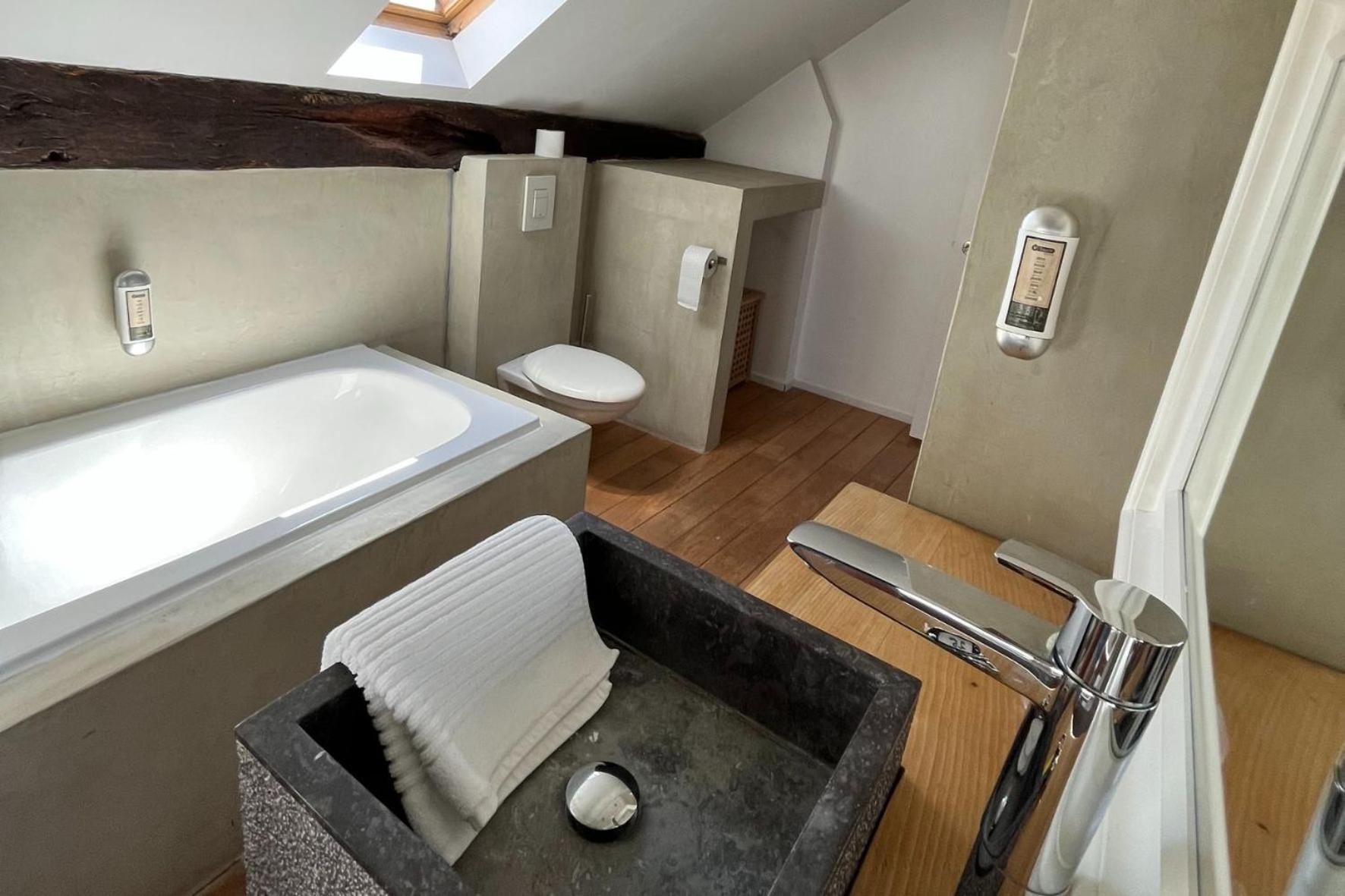 La Fontaine Du Sabotier Hotel Awenne Buitenkant foto