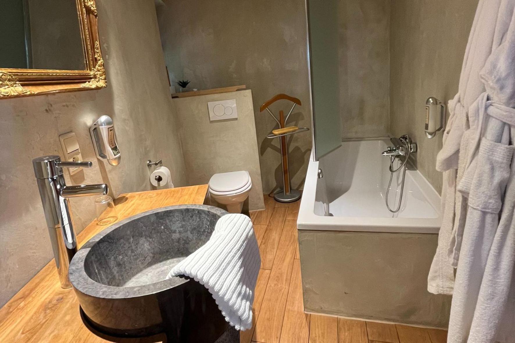 La Fontaine Du Sabotier Hotel Awenne Buitenkant foto